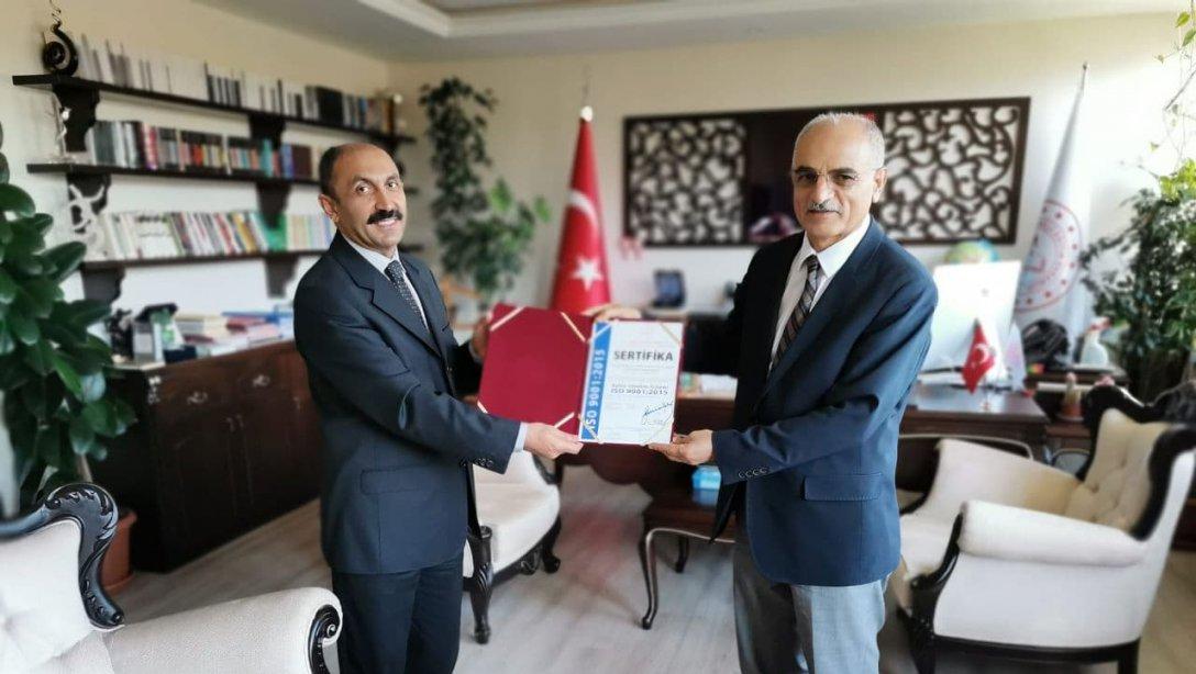 Bakanlığımız Ankara Hizmetiçi Eğitim Enstitüsü ve Akşam Sanat Okulu'na ISO 9001:2015 Belgesi verildi.